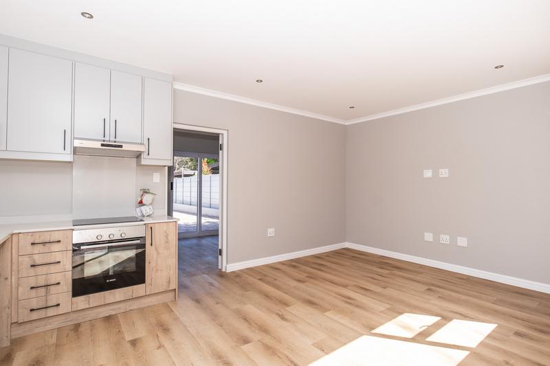 To Let 1 Bedroom Property for Rent in Meadowridge Western Cape